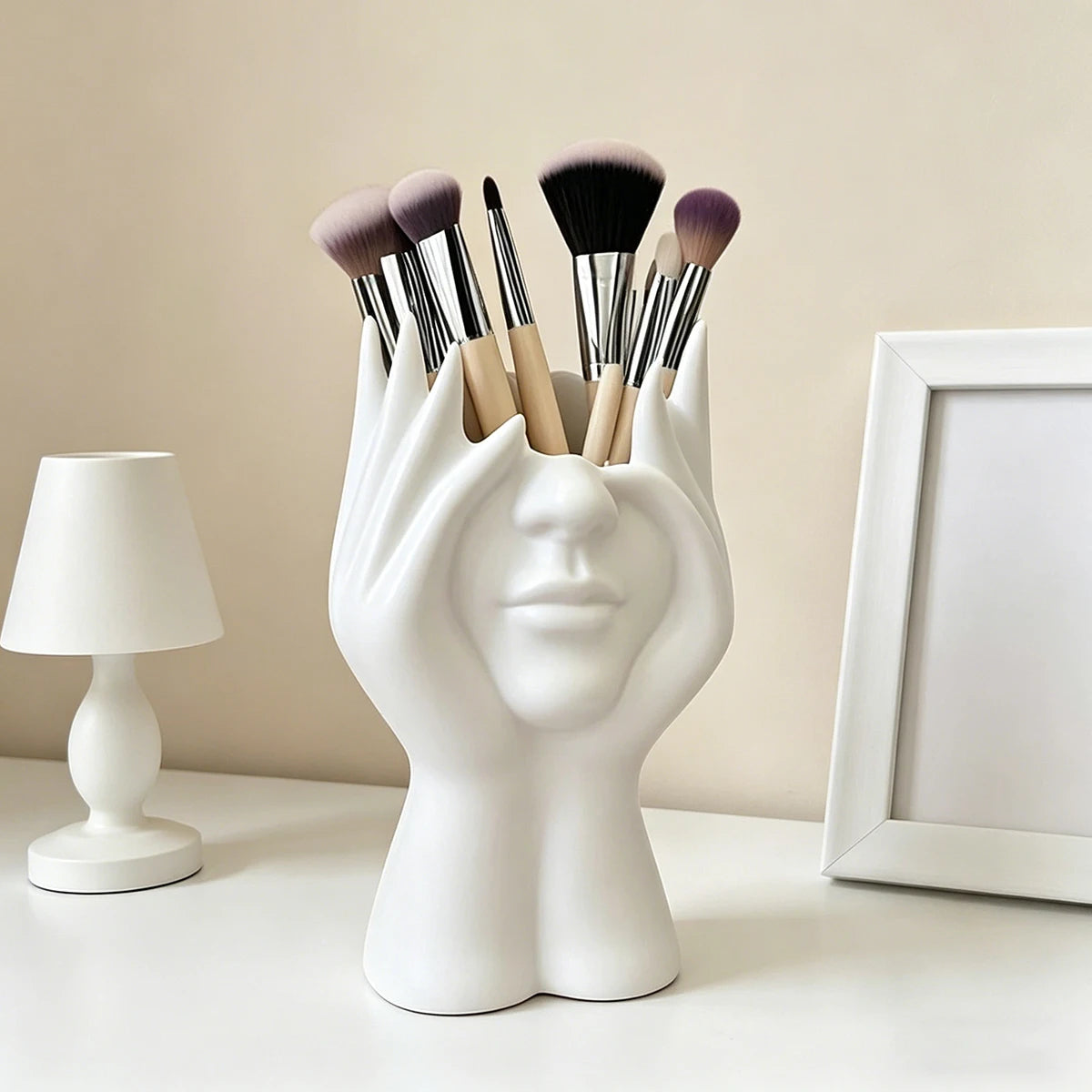Human Body Desk Organizer – Creative Pen & Makeup Brush Holder – 1p c | Gearelo