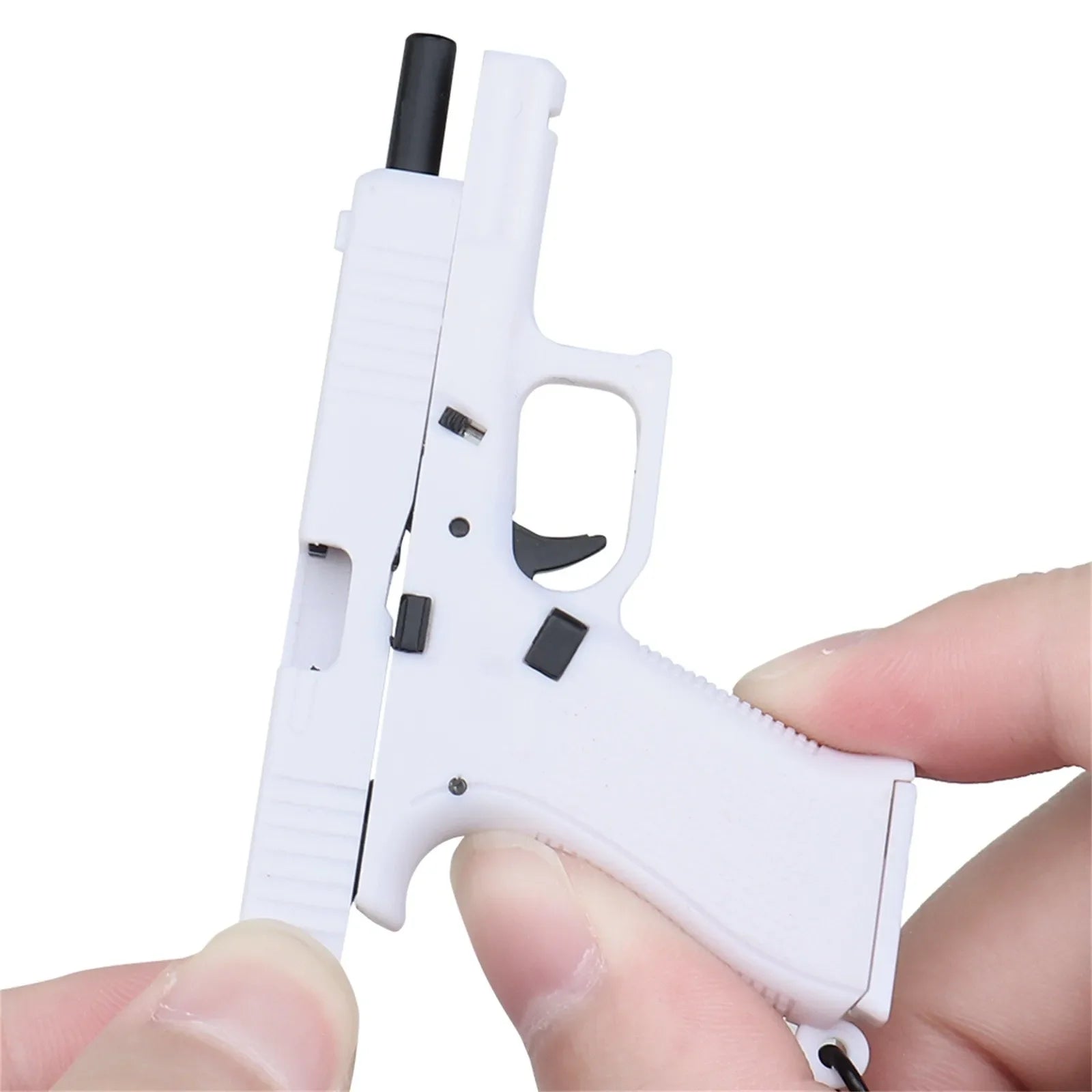 Pistol Keychain Charm – Realistic Miniature Model with Removable Magazine | Gearelo