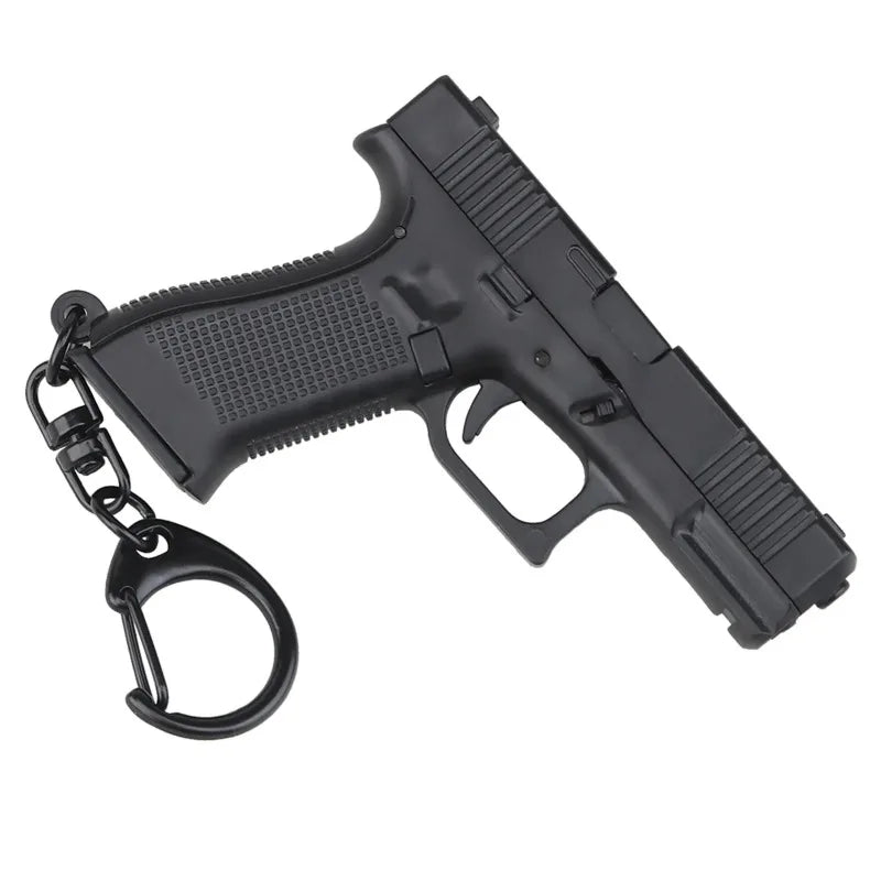Pistol Keychain Charm – Realistic Miniature Model with Removable Magazine | Gearelo