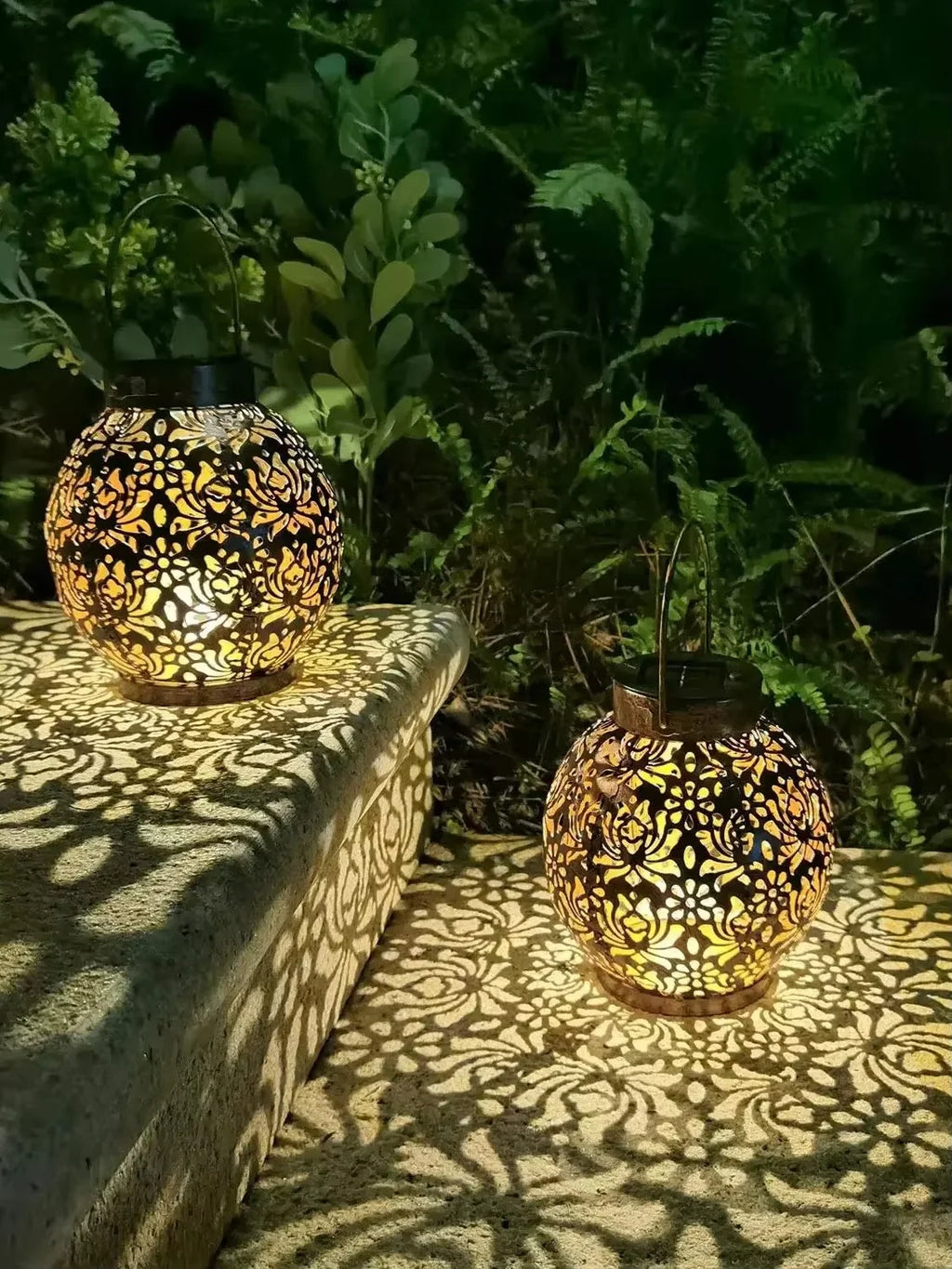Solar Iron Art Hanging Light – Hollow LED Waterproof Garden Projection Lamp | Gearelo