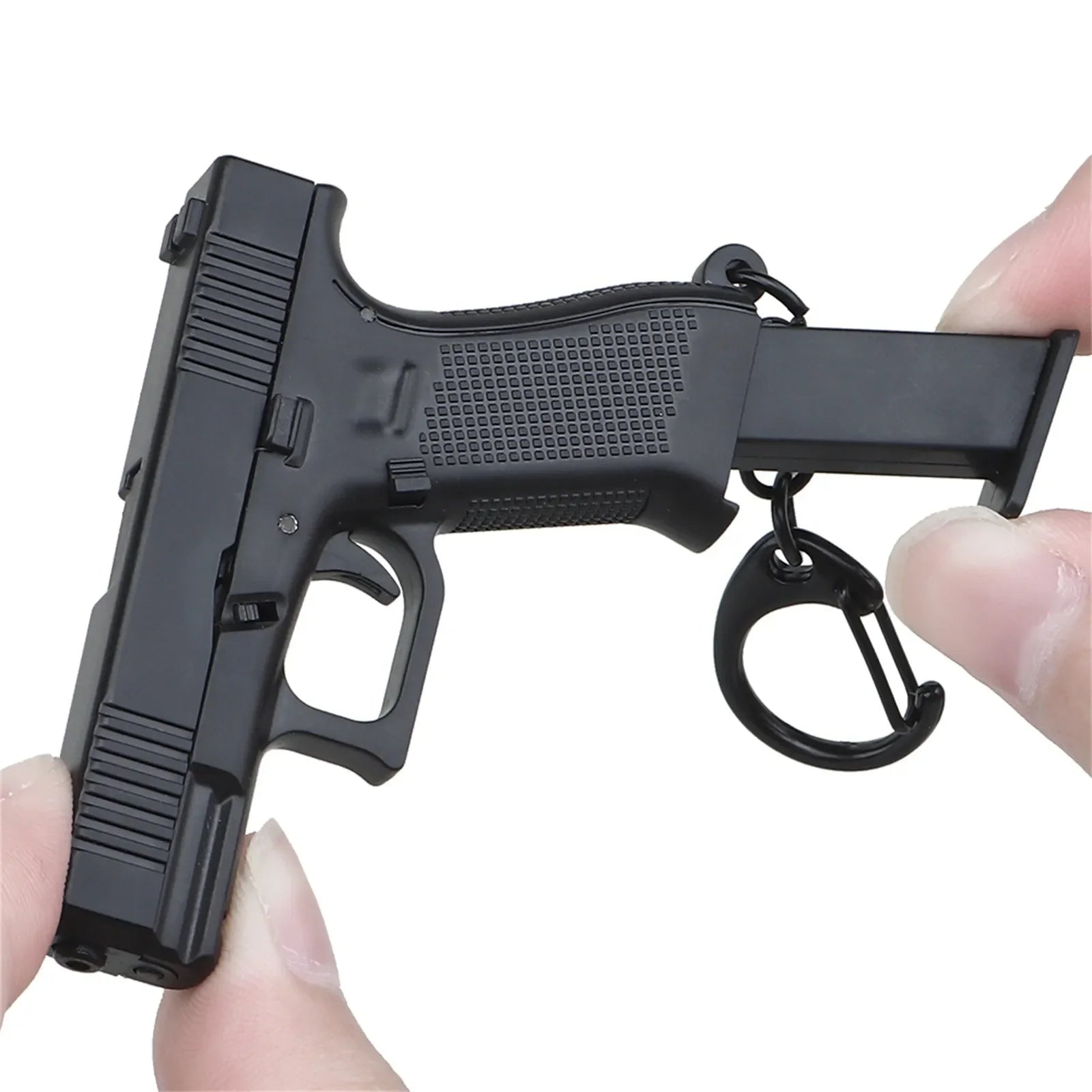 Pistol Keychain Charm – Realistic Miniature Model with Removable Magazine | Gearelo