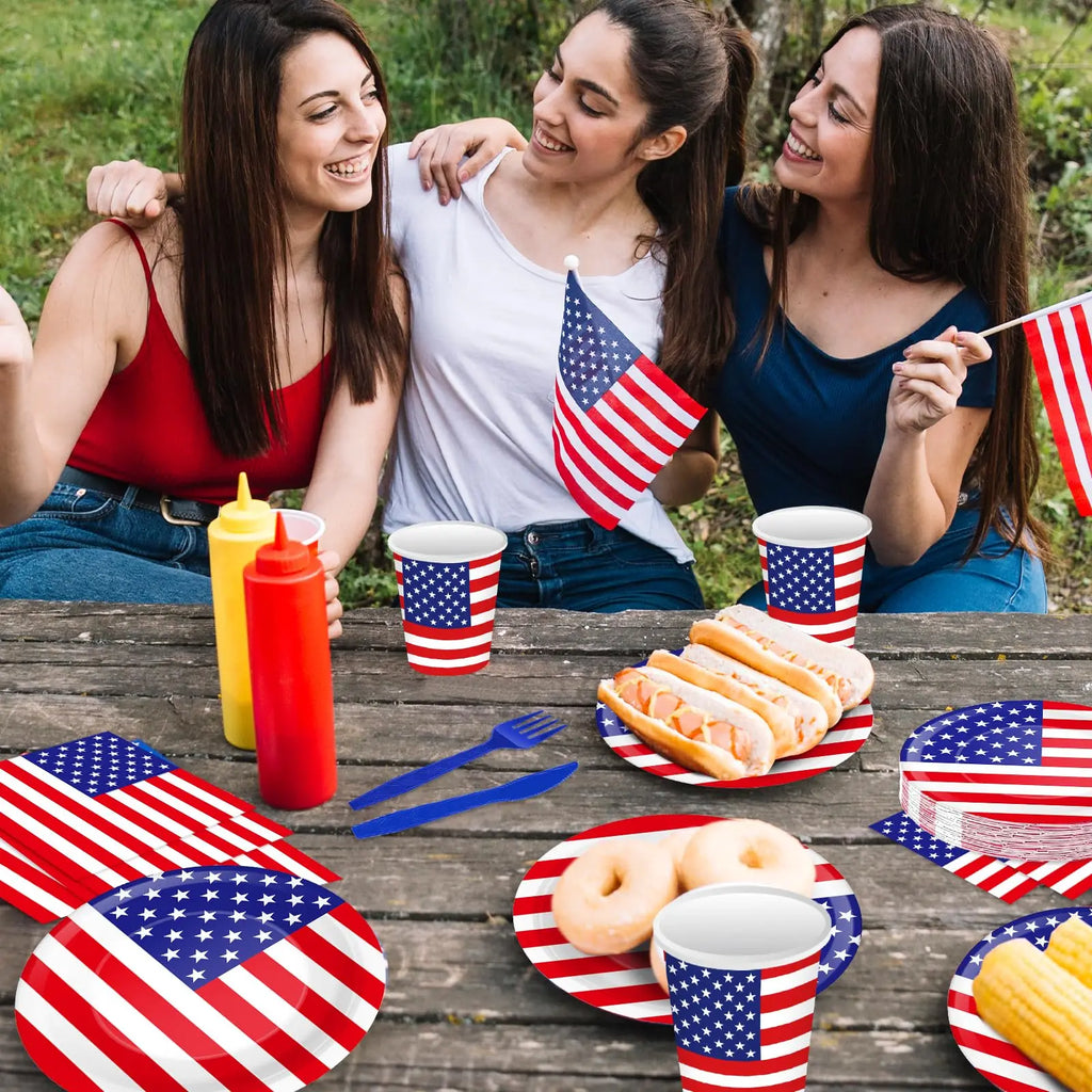 Independence Day Party Supplies Set – American Flag Tableware for 4th of July | Gearelo